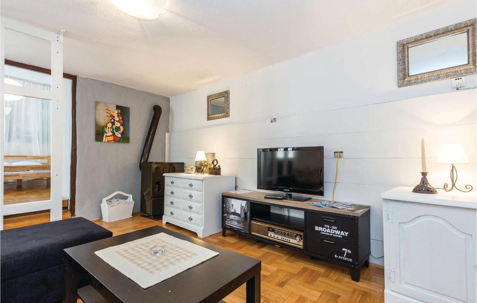 Amazing Apartment In Novi Vinodolski With Wifi Exterior foto